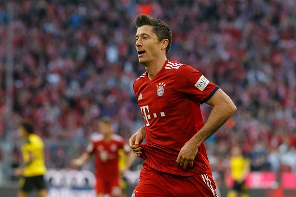 足球巴萨后防大将伤缺四周，主帅表情凝重