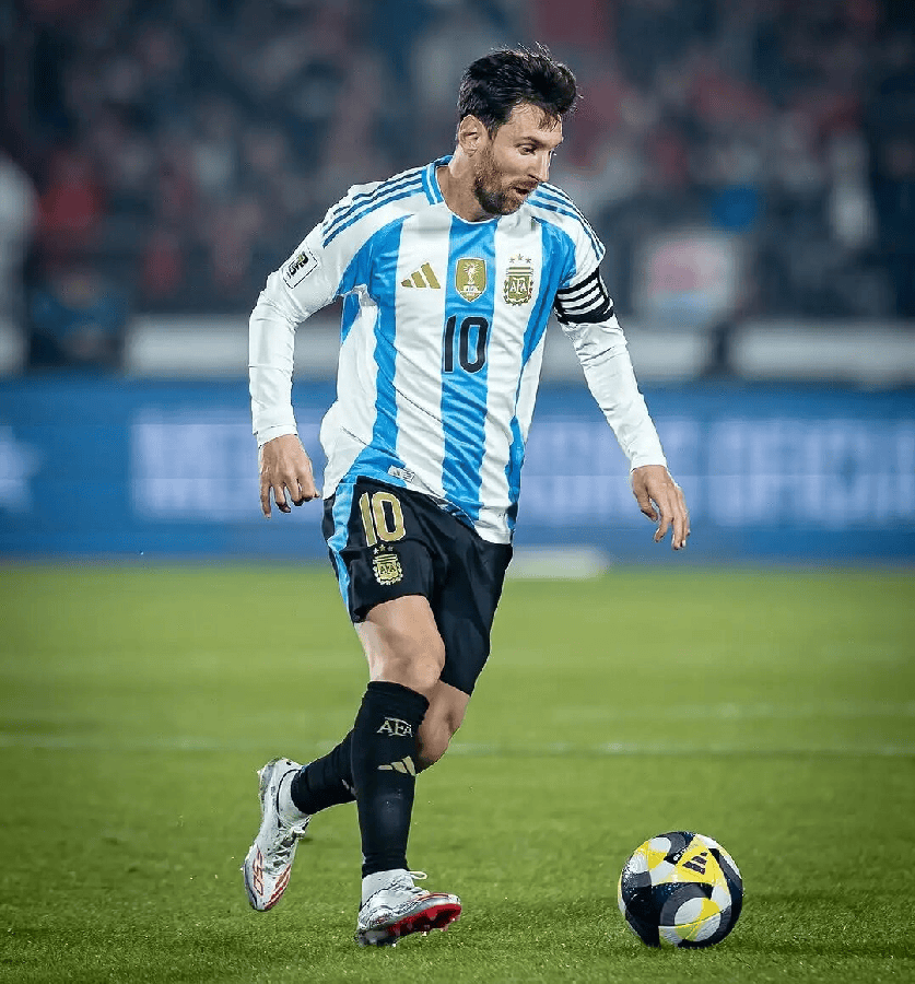 斯基拉：安古伊萨左大腿股二头肌严重撕裂，预计将缺阵40天