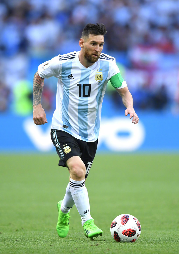 意甲保级生死冲！萨索洛主场剿杀19名紫百合，贝拉尔迪复出即王炸